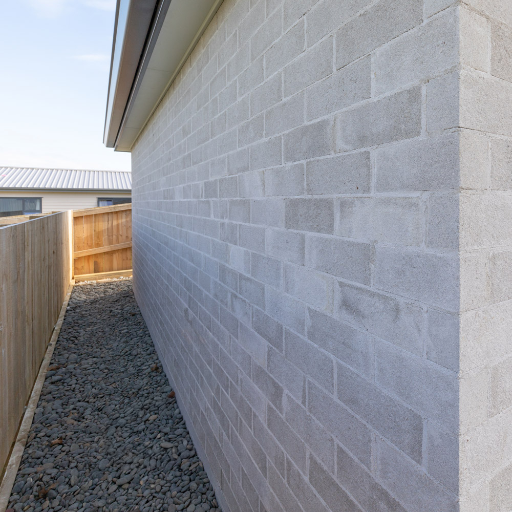 Vintage-Modena-Cover-2