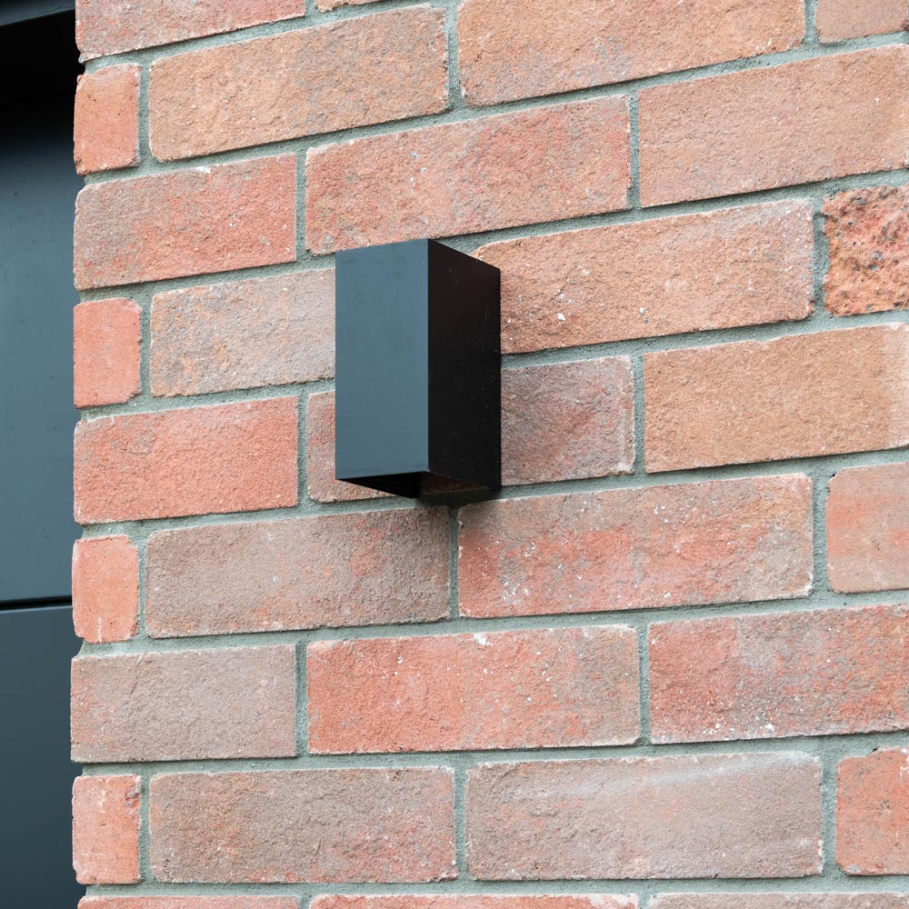 Vintage-Modena-Cover-3