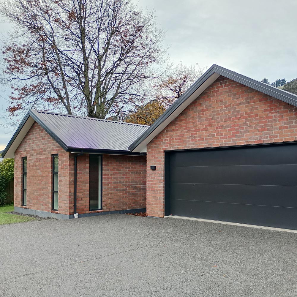 Vintage-Modena-Cover-4