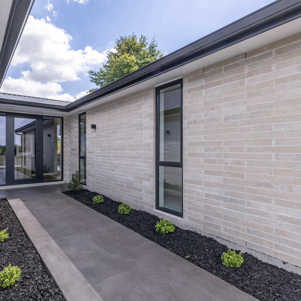 Vintage-Chateau-Cover-5